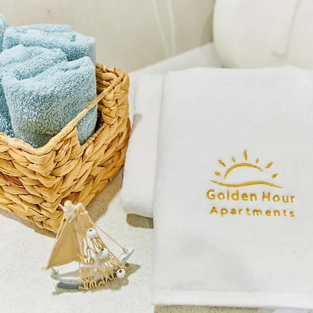 Golden Hour Apartments- Odrowcow Apartment